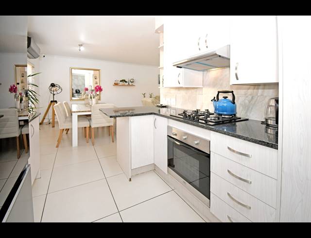3 BEDROOM HOUSE FOR SALE IN NORTH RIDING
